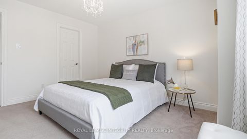 Photo 33 at 20 FARMFIELD Crescent, Emerald Meadows/Trailwest, Kanata