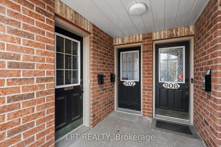 Photo 3 at 902 Longfields Drive, Nepean (Longfields), Ottawa