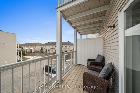 Photo 15 at 902 Longfields Drive, Nepean (Longfields), Ottawa