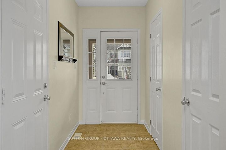 Photo 2 at 124 Cedardown Private, Nepean (Stonebridge), Ottawa