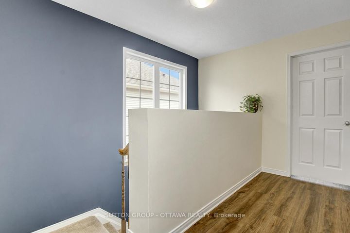 Photo 22 at 124 Cedardown Private, Nepean (Stonebridge), Ottawa