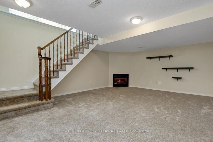 Photo 39 at 124 Cedardown Private, Nepean (Stonebridge), Ottawa