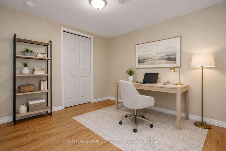 Photo 41 at 124 Cedardown Private, Nepean (Stonebridge), Ottawa