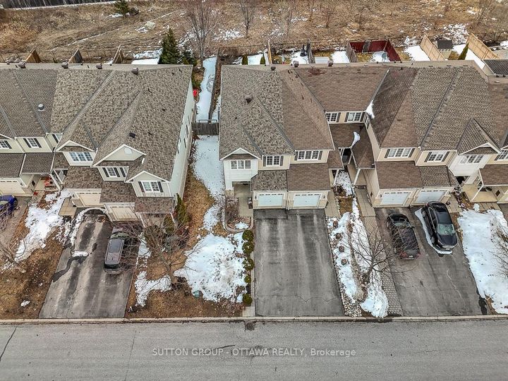 Photo 48 at 124 Cedardown Private, Nepean (Stonebridge), Ottawa