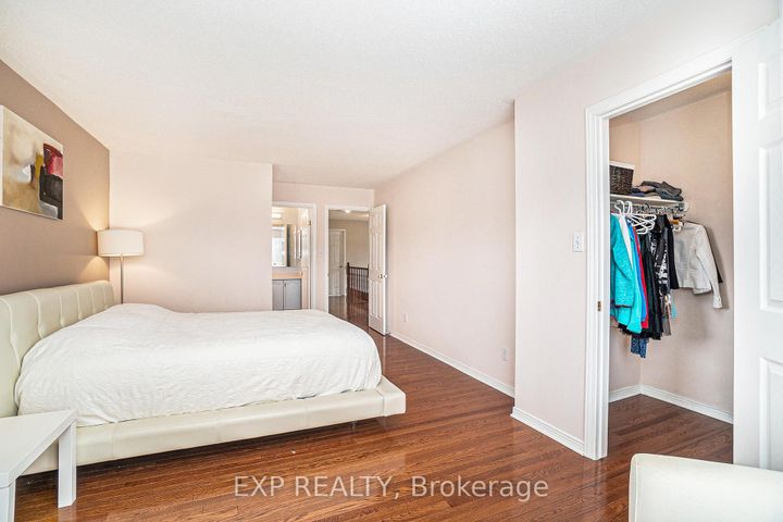 Photo 23 at 29 Woodford Way, Nepean (Longfields), Ottawa