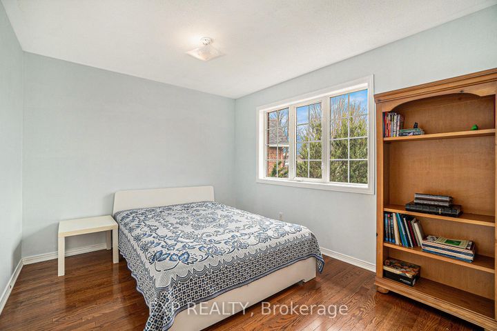 Photo 28 at 29 Woodford Way, Nepean (Longfields), Ottawa