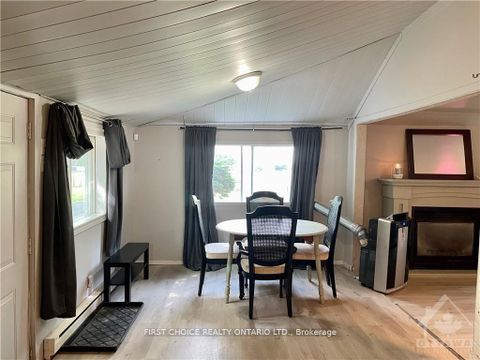 Photo 1 at 397 Bayview Drive, Constance Bay