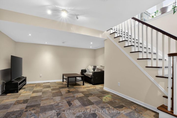 Photo 30 at 19 Goldthorpe Private, Nepean (Stonebridge), Ottawa