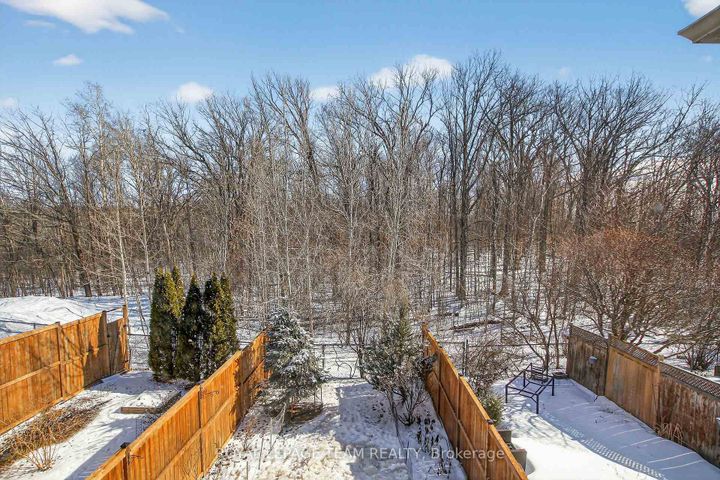 Photo 34 at 19 Goldthorpe Private, Nepean (Stonebridge), Ottawa