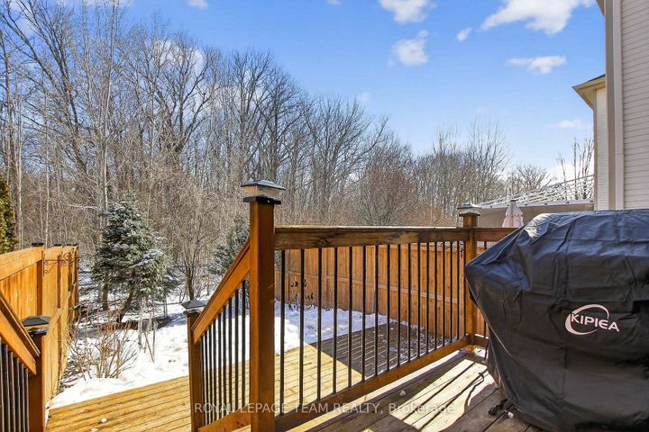 Photo 35 at 19 Goldthorpe Private, Nepean (Stonebridge), Ottawa