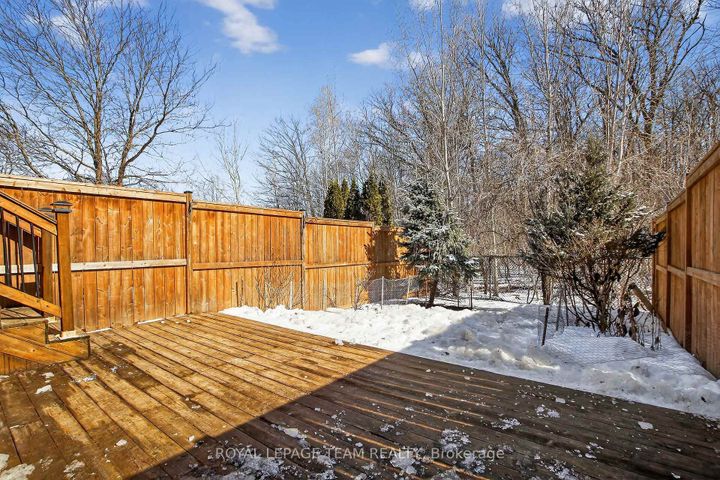 Photo 36 at 19 Goldthorpe Private, Nepean (Stonebridge), Ottawa