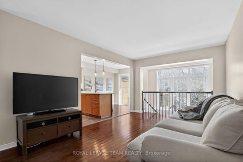 Photo 8 at 19 Goldthorpe Private, Nepean (Stonebridge), Ottawa