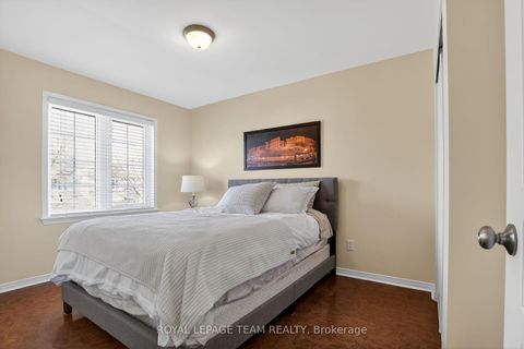 Photo 25 at 19 Goldthorpe Private, Nepean (Stonebridge), Ottawa