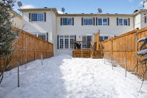 Photo 37 at 19 Goldthorpe Private, Nepean (Stonebridge), Ottawa