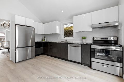 Photo 8 at 6368 Viseneau Drive, Chateauneuf, Orleans