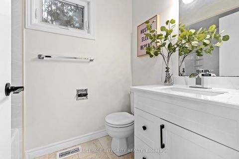 Photo 16 at 6368 Viseneau Drive, Chateauneuf, Orleans