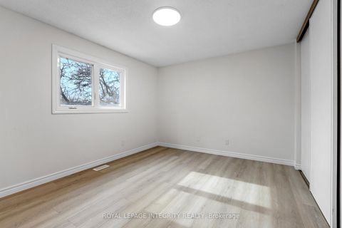 Photo 18 at 6368 Viseneau Drive, Chateauneuf, Orleans