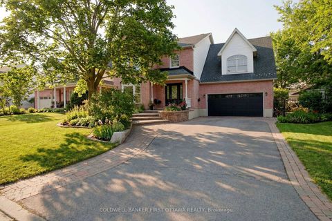 Photo 1 at 32 Kyle Avenue, Stittsville (Central), Stittsville