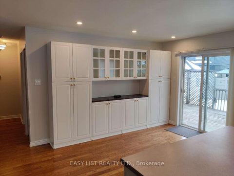 Photo 4 at 16 Fairview Crescent, Arnprior