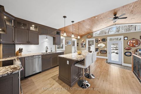 Photo 11 at 1105 Edward Street, Manotick Long Island & Nicholls Island, Manotick