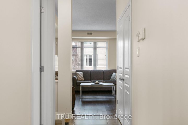 Photo 23 at 28 Tadley Private, Nepean (Longfields), Ottawa