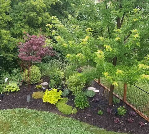 Photo 44 at 23 Riverbank Court, Stittsville (Central), Stittsville