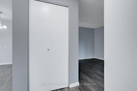 Photo 4 at 71 Morton Drive, Glencairn/Hazeldean, Kanata