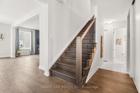 Photo 10 at 845 Pearly Everlasting Crescent, Goulbourn Twp From Franktown Rd/South To Rideau, Stittsville