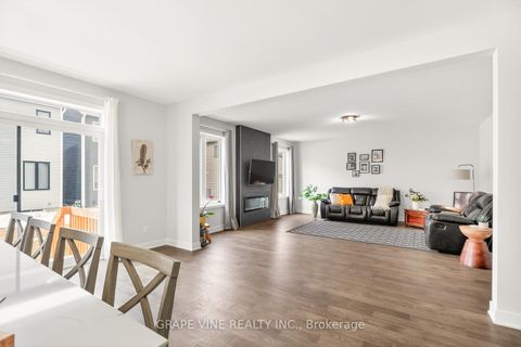 Photo 18 at 845 Pearly Everlasting Crescent, Goulbourn Twp From Franktown Rd/South To Rideau, Stittsville