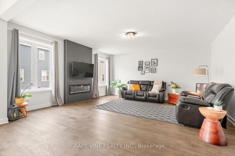 Photo 20 at 845 Pearly Everlasting Crescent, Goulbourn Twp From Franktown Rd/South To Rideau, Stittsville