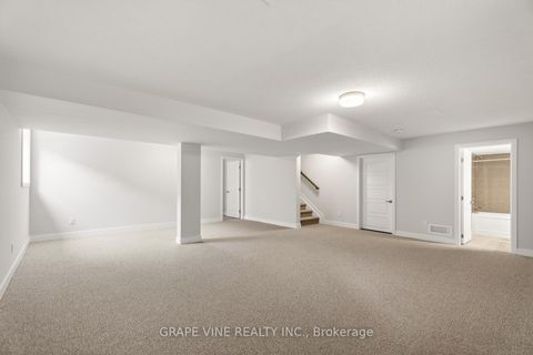 Photo 37 at 845 Pearly Everlasting Crescent, Goulbourn Twp From Franktown Rd/South To Rideau, Stittsville