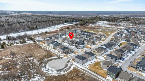 Photo 44 at 845 Pearly Everlasting Crescent, Goulbourn Twp From Franktown Rd/South To Rideau, Stittsville