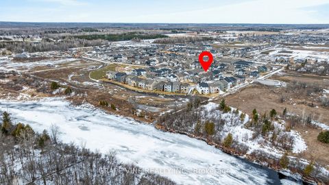 Photo 45 at 845 Pearly Everlasting Crescent, Goulbourn Twp From Franktown Rd/South To Rideau, Stittsville