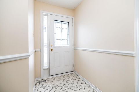 Photo 4 at 27 Pine Needles Court, Stittsville (Central), Stittsville