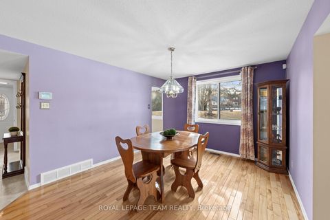 Photo 3 at 7942 Decarie Drive, Orleans Wood, Orleans