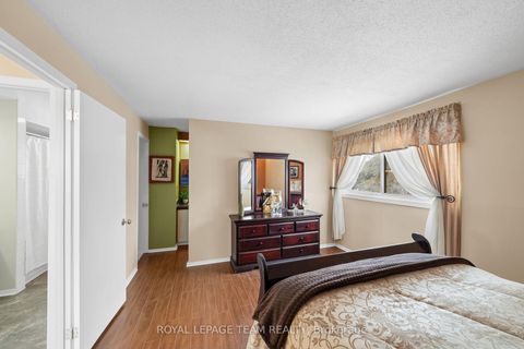 Photo 14 at 7942 Decarie Drive, Orleans Wood, Orleans