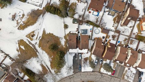 Photo 36 at 7942 Decarie Drive, Orleans Wood, Orleans