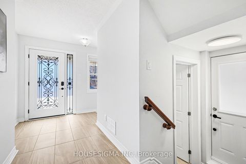 Photo 3 at 333 Rouncey Road, Emerald Meadows/Trailwest, Kanata