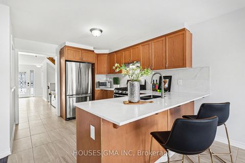 Photo 10 at 333 Rouncey Road, Emerald Meadows/Trailwest, Kanata