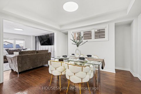 Photo 12 at 333 Rouncey Road, Emerald Meadows/Trailwest, Kanata