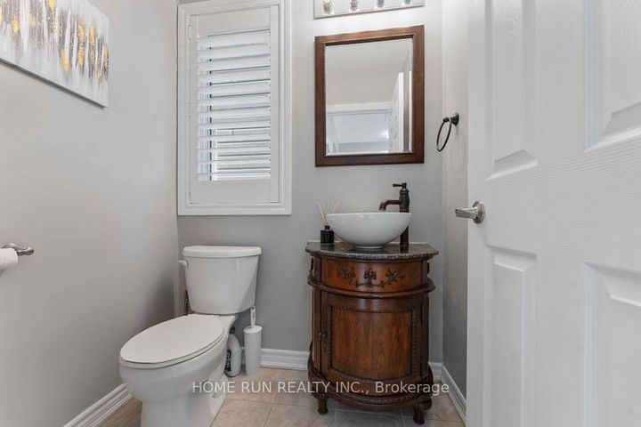 Photo 4 at 2721 Grand Vista Circle, Nepean (Half Moon Bay), Ottawa