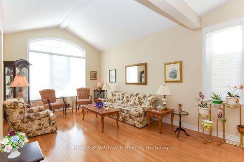 Photo 3 at 1861 Mickelberry Crescent, Notting Hill/Summerside, Orleans