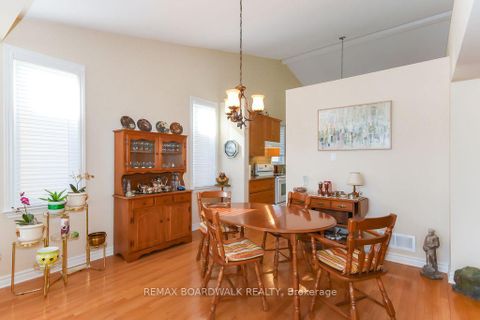 Photo 5 at 1861 Mickelberry Crescent, Notting Hill/Summerside, Orleans