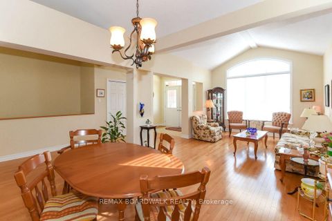 Photo 8 at 1861 Mickelberry Crescent, Notting Hill/Summerside, Orleans