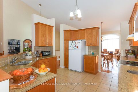 Photo 16 at 1861 Mickelberry Crescent, Notting Hill/Summerside, Orleans