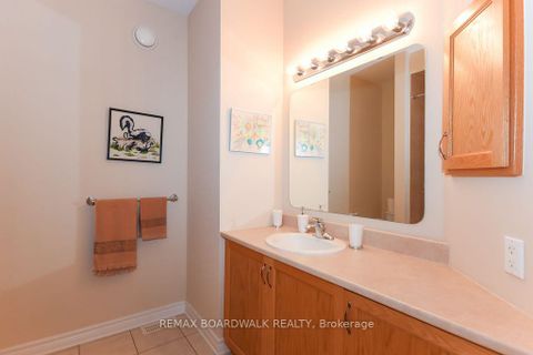 Photo 30 at 1861 Mickelberry Crescent, Notting Hill/Summerside, Orleans