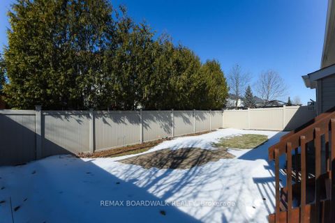 Photo 33 at 1861 Mickelberry Crescent, Notting Hill/Summerside, Orleans