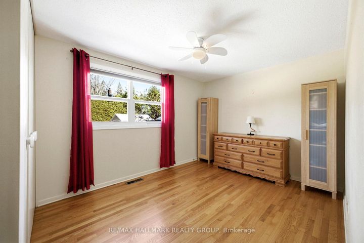 Photo 18 at 59 Ashgrove Crescent, Nepean (Briargreen), Ottawa