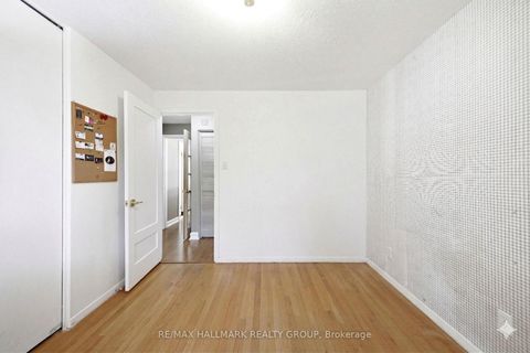 Photo 20 at 59 Ashgrove Crescent, Nepean (Briargreen), Ottawa