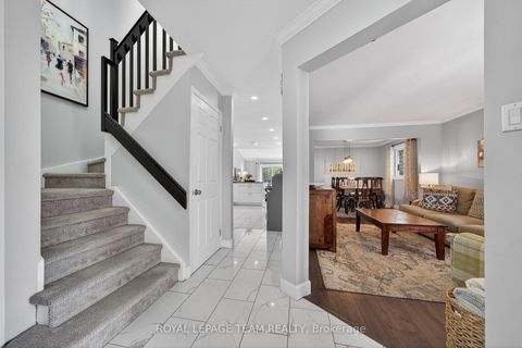 Photo 6 at 141 Acklam Terrace, Morgan's Grant/South March, Kanata